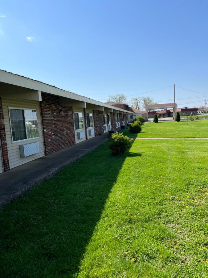 Town & Country Motel Clinton Exterior foto